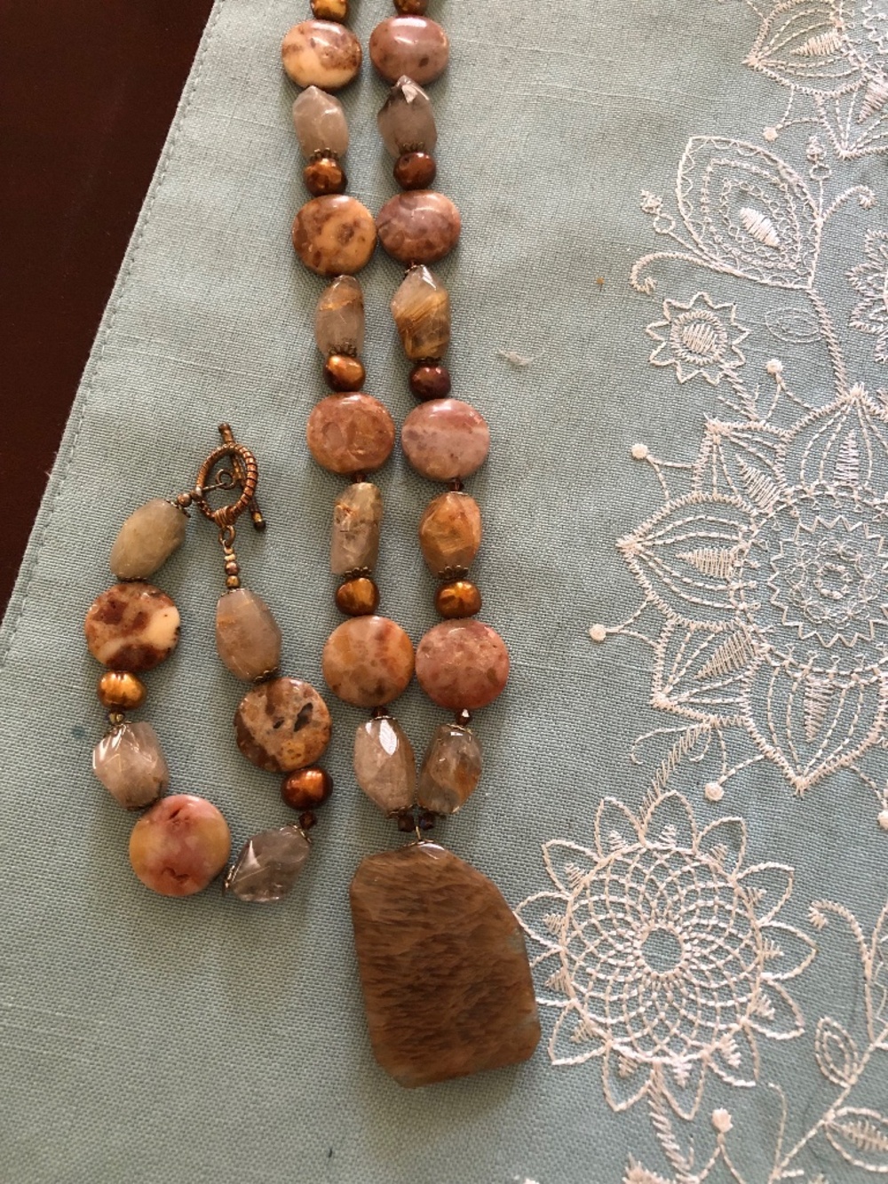 Beautiful brown necklace and bracelet